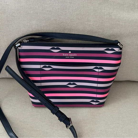 Women’s Kate Spade New York Patrice Lip Print Pink Striped Crossbody Bag Purse - Picture 1 of 9